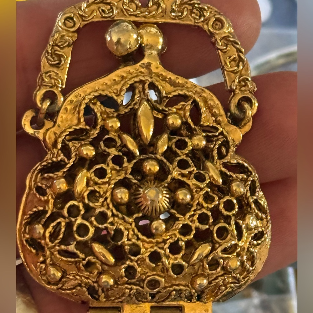 ART Arthur Pepper Signed Purse Pendant Gold Plated